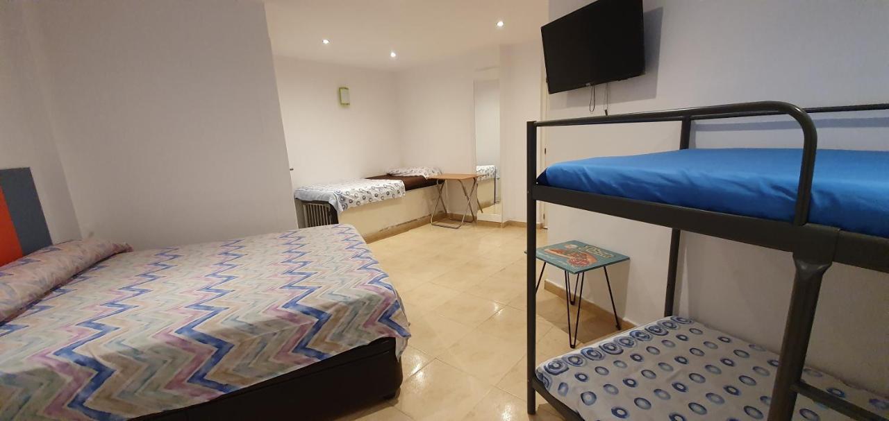 Habitacion Cerca Del Centro Valencia Kültér fotó