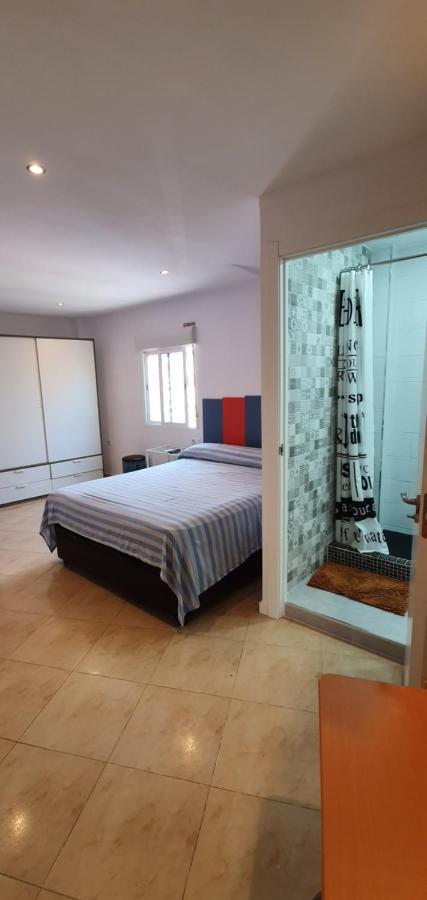 Habitacion Cerca Del Centro Valencia Kültér fotó