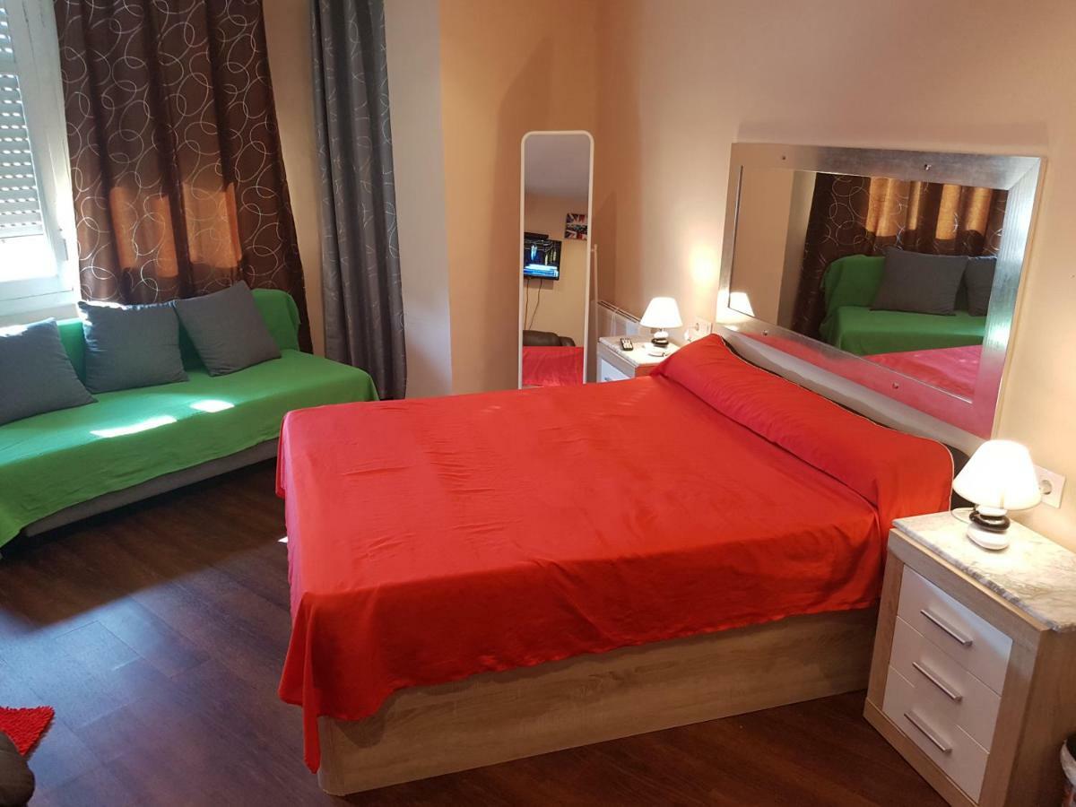 Habitacion Cerca Del Centro Valencia Kültér fotó